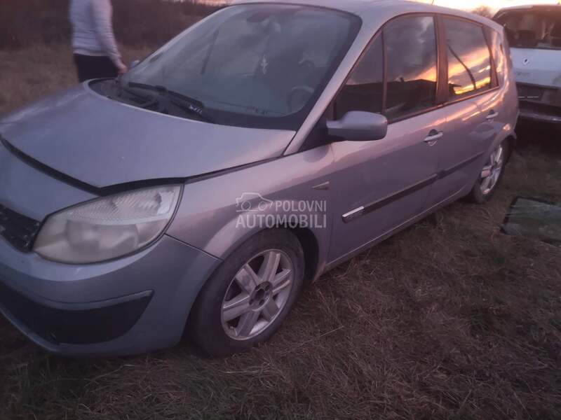 Renault Scenic 2005. god. -  kompletan auto u delovima