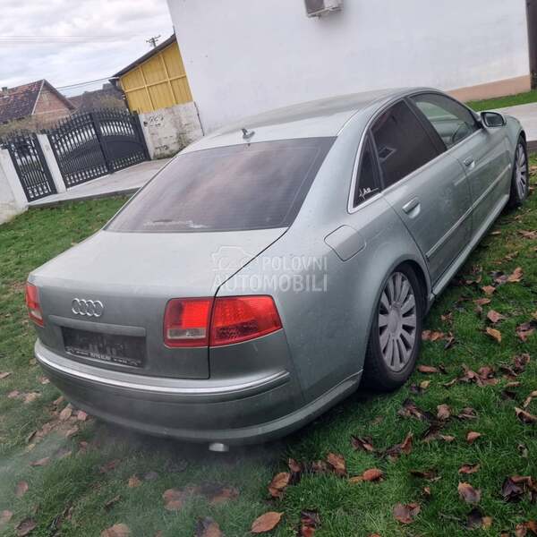 Audi A8 4E0 -  kompletan auto u delovima