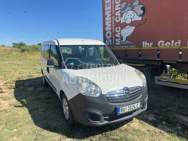 Opel Combo eko flex, 5.800 €, 2014. Monovolumen (MiniVan), Dizel | 1300 cm3, 144.000 km, 66kW (90 KS), Manuelni 5 brzina, 4/5 vrata, 5 sedišta, Beograd