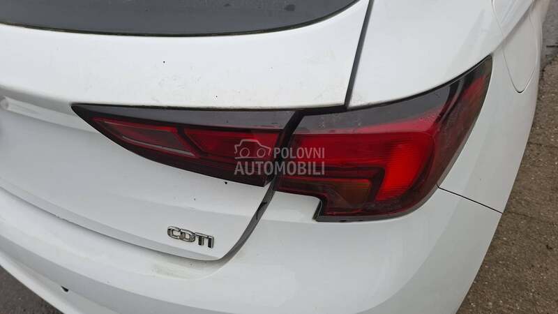 Stop svetla za Opel Astra K