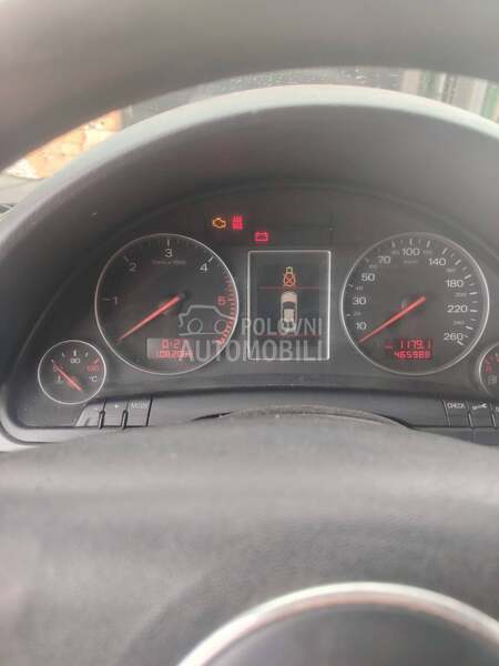 sat u boji za Audi A4 od 2002. do 2004. god.