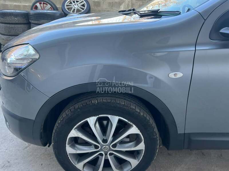 Krilo levo sivo KADG za Nissan Qashqai od 2006. do 2013. god.