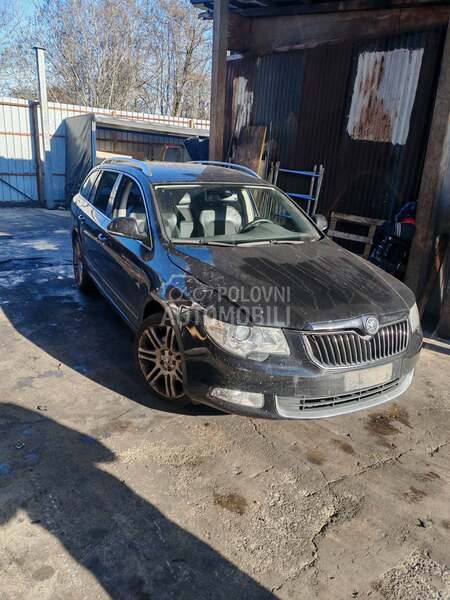 Škoda Superb 2011. god. -  kompletan auto u delovima