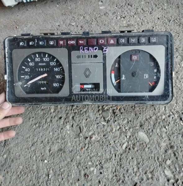 km sat brzinometar za Renault R 5