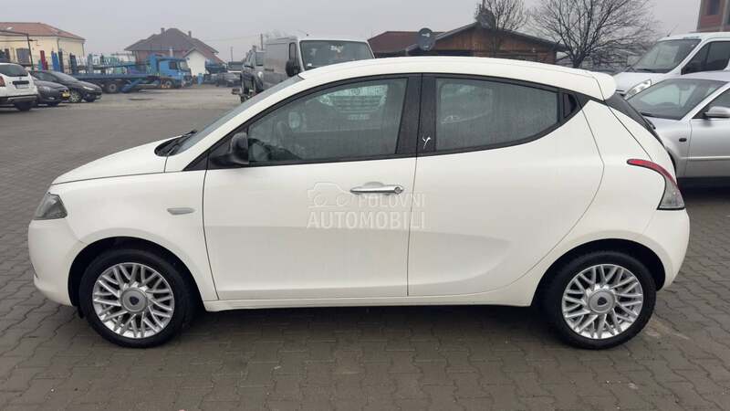 Dacia Ypsilon 2015 photo 5