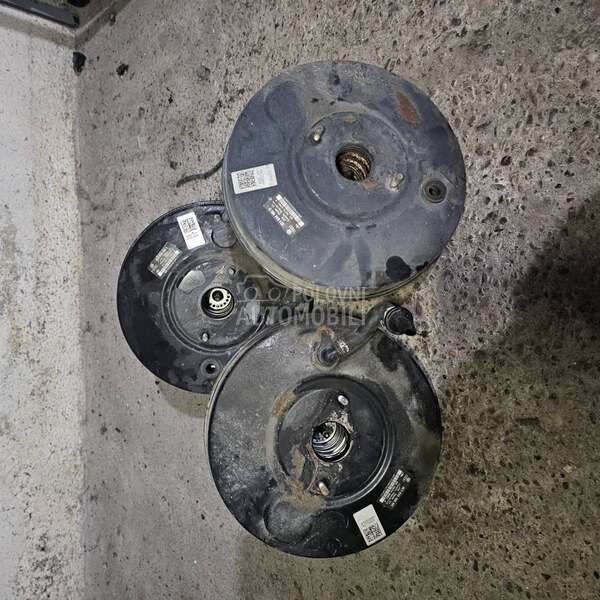Kočiona servo pumpa za Volkswagen Passat B6 od 2005. do 2010. god.