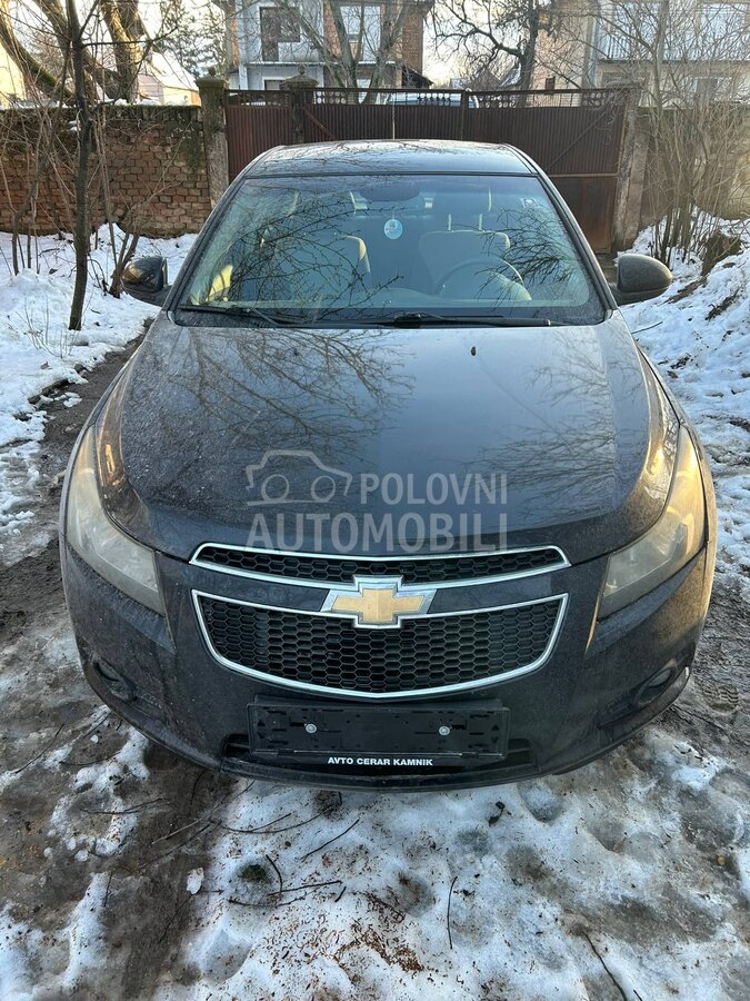 Chevrolet Cruze 2012. god. -  kompletan auto u delovima