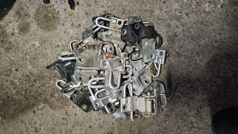Graničnik vrata za Volkswagen Bora, Golf 4 od 1997. do 2003. god.