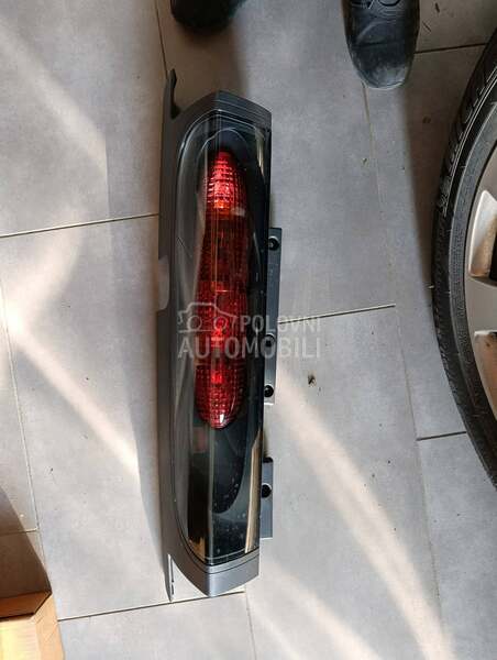 desno stop svetlo za Opel Ostalo od 2004. do 2009. god.