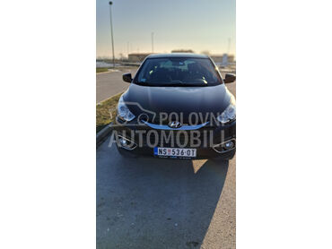 Hyundai ix35 1.6 GDI, 7.600 €, 2013. Džip/SUV, Benzin | 1591 cm3, 138.000 km, 99kW (135 KS), Manuelni 6 brzina, 4/5 vrata, 5 sedišta, Novi Sad