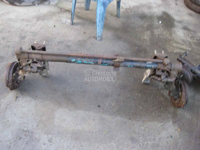 Zadnji most-trap za Peugeot 205