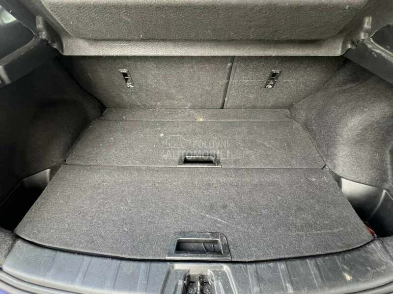 Pod gepeka za Nissan Qashqai od 2013. do 2021. god.