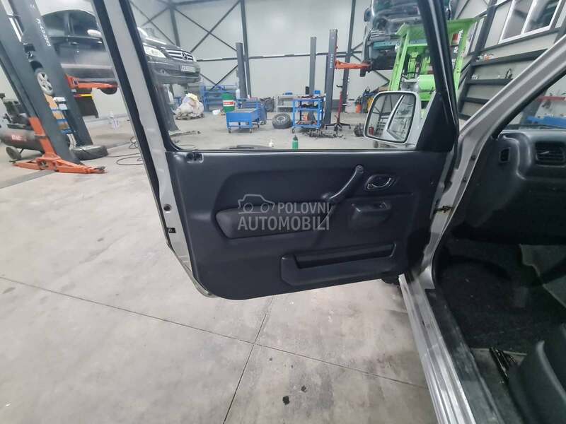 Tapacir za Suzuki Jimny