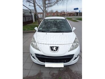 Peugeot 207 1,4 (može zamena), 3.100 €, 2010. Hečbek, Benzin | 1397 cm3, 110.000 km, 70kW (95 KS), Manuelni 5 brzina, 2/3 vrata, 5 sedišta, Novi Sad