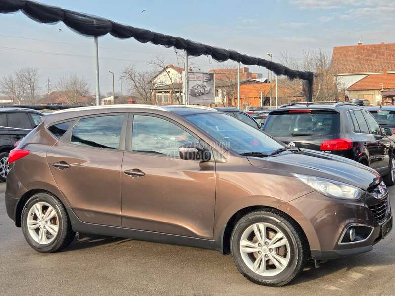Hyundai Ix35 2012 photo 4