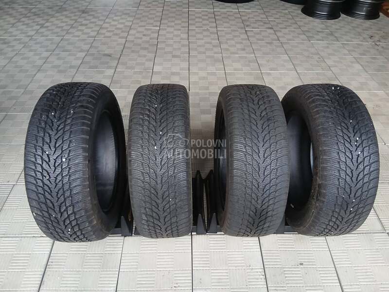 Nokian 205/60 R16 Zimska