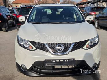 Nissan Qashqai 1.2 N A V I 360 kam