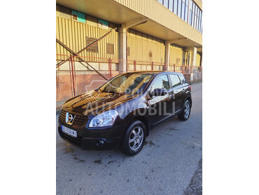 Nissan Qashqai, 6.200 €, 2009. Džip/SUV, Benzin | 1598 cm3, 128.000 km, 84kW (114 KS), Manuelni 5 brzina, 4/5 vrata, 5 sedišta, Beograd