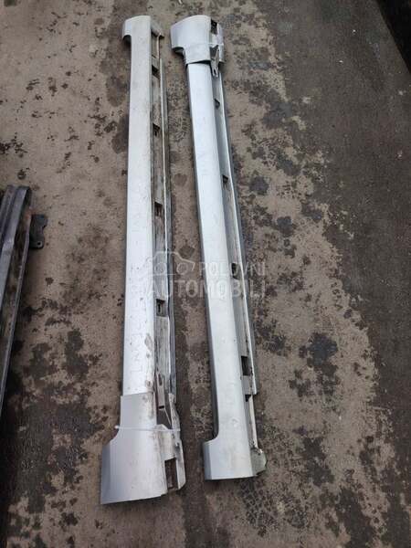 Plasticni pragovi za Volkswagen Passat B7