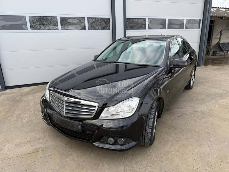 Prednji Branik za Mercedes Benz C Klasa od 2010. do 2015. god.