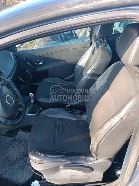 clio 3 enterijer troje vrata za Renault Clio od 2005. do 2013. god.