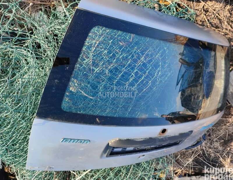 Gepek vrata za Fiat Punto