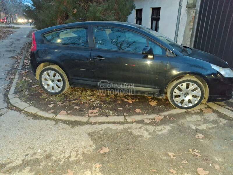 Citroen C4 -  kompletan auto u delovima