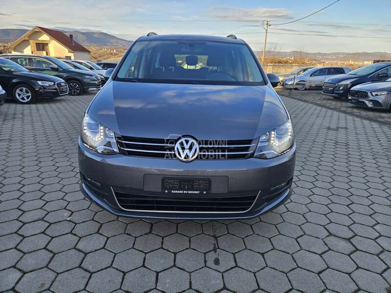 Volkswagen Sharan 2012 photo 2