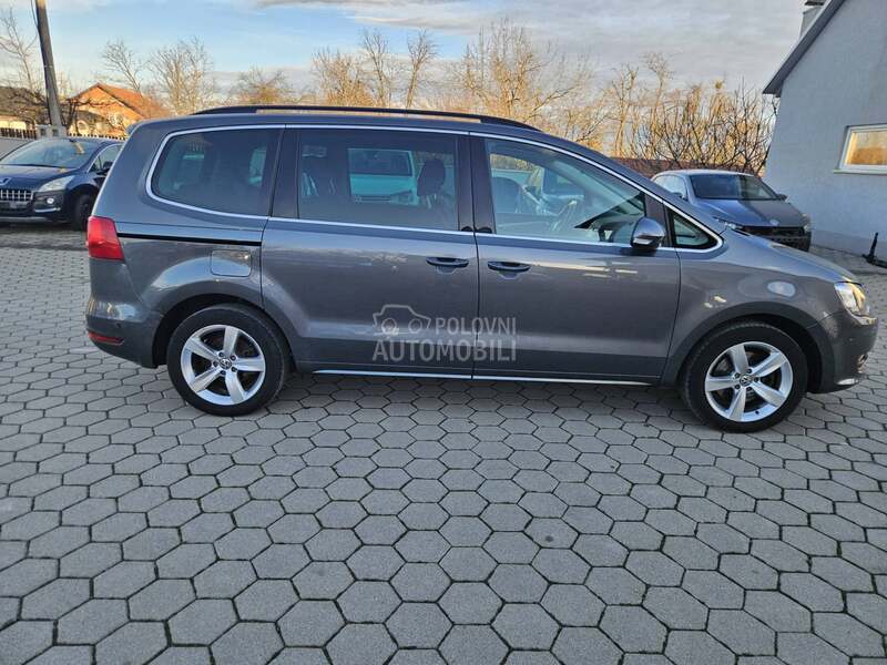 Volkswagen Sharan 2012 photo 4