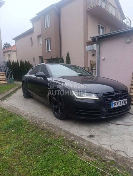 DESNI FAR XENON za Audi A7 od 2010. do 2015. god.