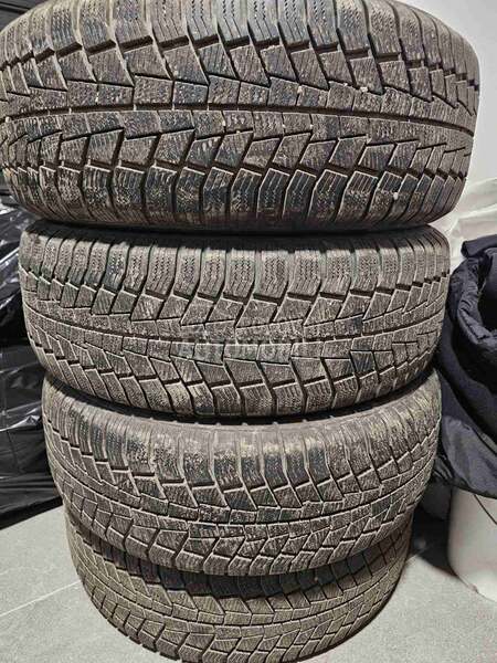 Viking 225/60 R17 Zimska