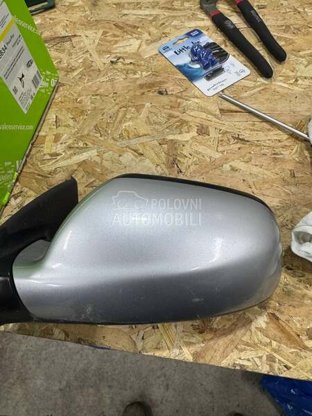 retrovizori za Peugeot 307