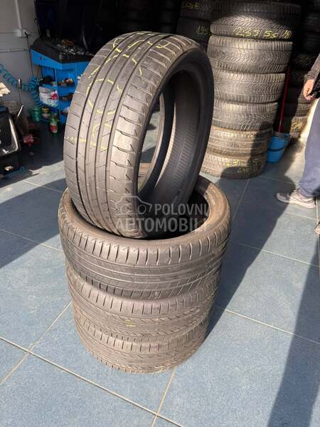 Bridgestone 225/40 R19 Letnja
