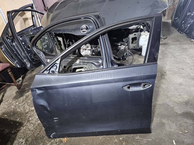 vrata prednja leva za Škoda Octavia od 2018. do 2026. god.