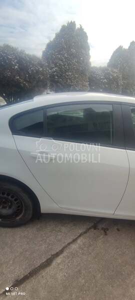 zadnja desna vrata z40r za Opel Insignia