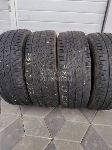 Hankook 235/65 R16 Zimska