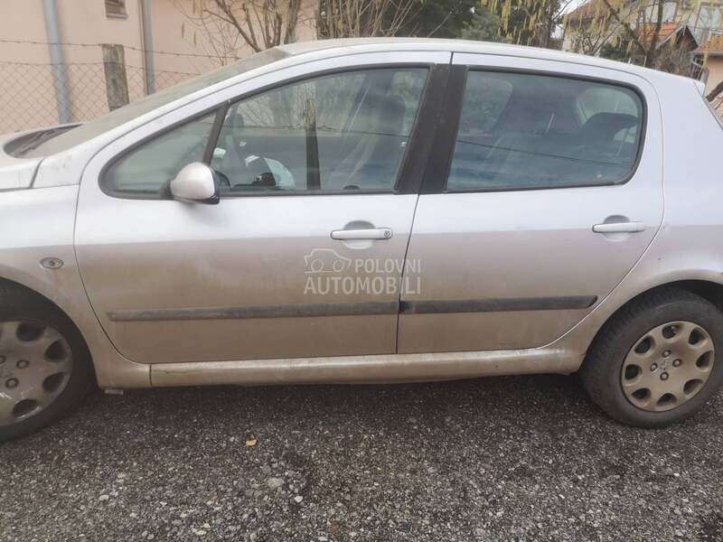 Retrovizor Levi i desni za Peugeot 307