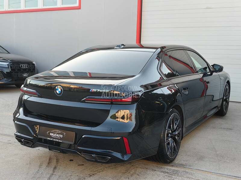 BMW M760E 2025 photo 2