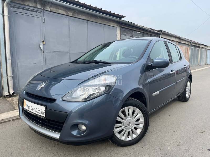 Renault Clio 2011 photo 5