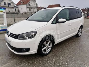 Volkswagen Touran DSG HIGHLINE (može zamena), 7.550 €, 2013. Monovolumen (MiniVan), Benzin + Metan (CNG) | 1400 cm3, 260.000 km, 110kW (150 KS), Automatski / poluautomatski, 4/5 vrata, 5 sedišta, Beograd