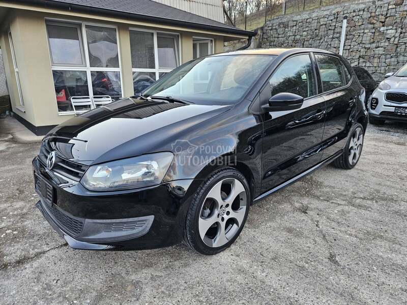Volkswagen Polo 2012 photo 2