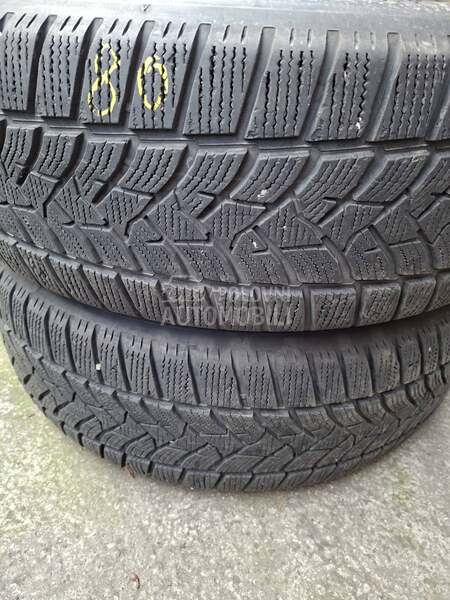 Dunlop 235/60 R18 Zimska
