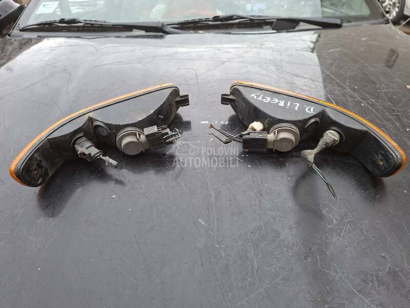 migavci u prednjem braniku za Jeep Liberty