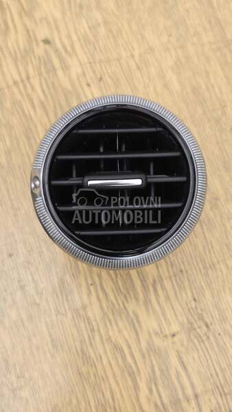 Usmerivac vazduha za Audi A3 od 2003. do 2012. god.