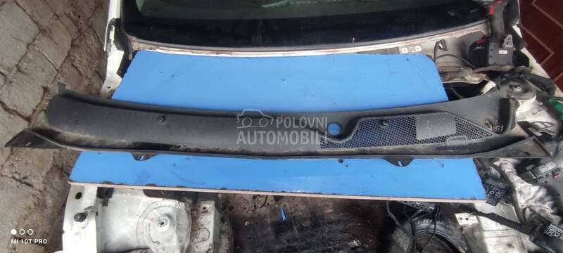 plastika ispod brisaca za Opel Insignia