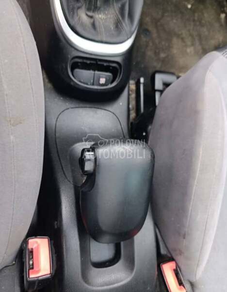 Rucna za Fiat 500L od 2012. do 2022. god.