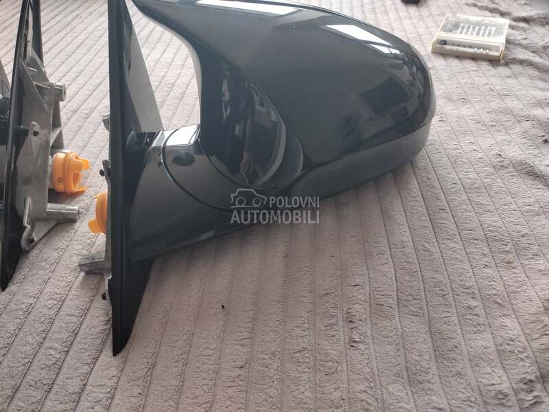 originalni retrovizori F80 za BMW M3 od 2014. do 2018. god.
