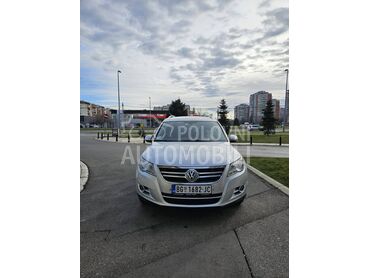 Volkswagen Tiguan , 7.800 €, 2009. Džip/SUV, Dizel | 1968 cm3, 273.000 km, 103kW (140 KS), Automatski / poluautomatski, 4/5 vrata, 5 sedišta, Čukarica