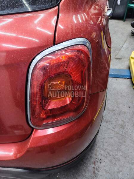 Desni stop za Fiat 500X
