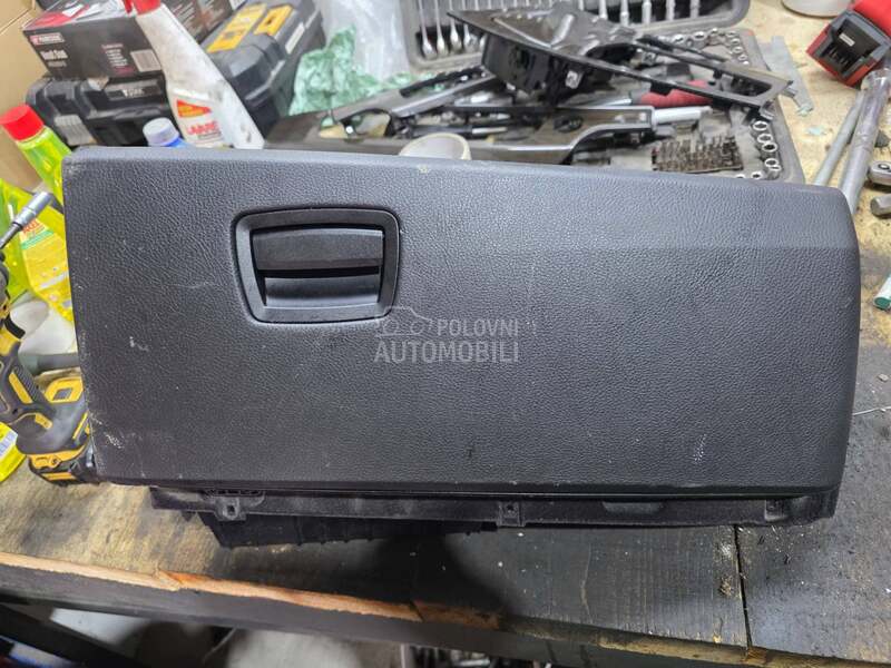 kaseta f01 f02 za BMW Serija 7